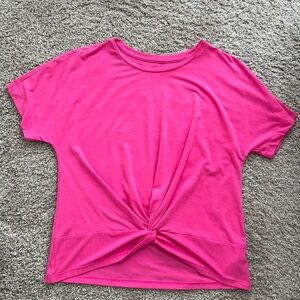 Gap Fit twist front tee